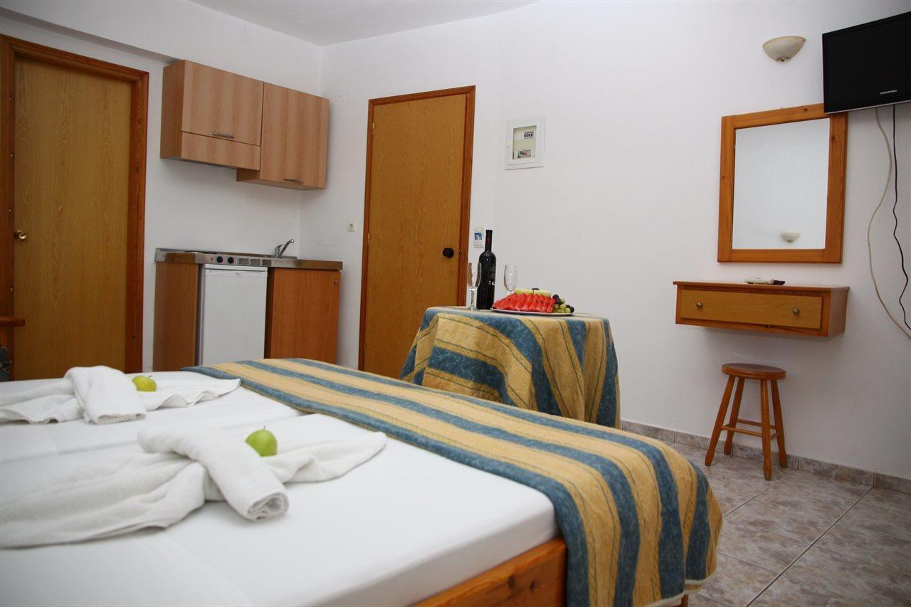 Metropol Sea Golden Bay Hotel Джорджополис Екстериор снимка